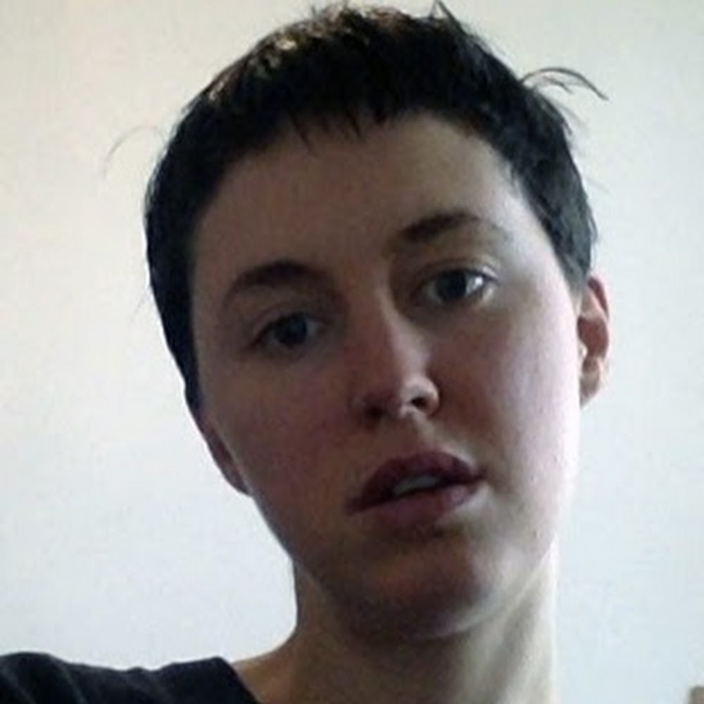 Meet your Posher, Lily